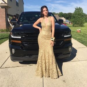 Sherri hill prom dress